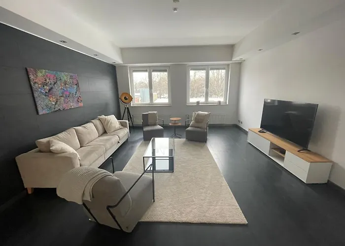 Ferienwohnung TruRetreats Design Loft für 8 Personen I Riesige Küche I eCharger I 65z SmartTV I 150qm Hamburg